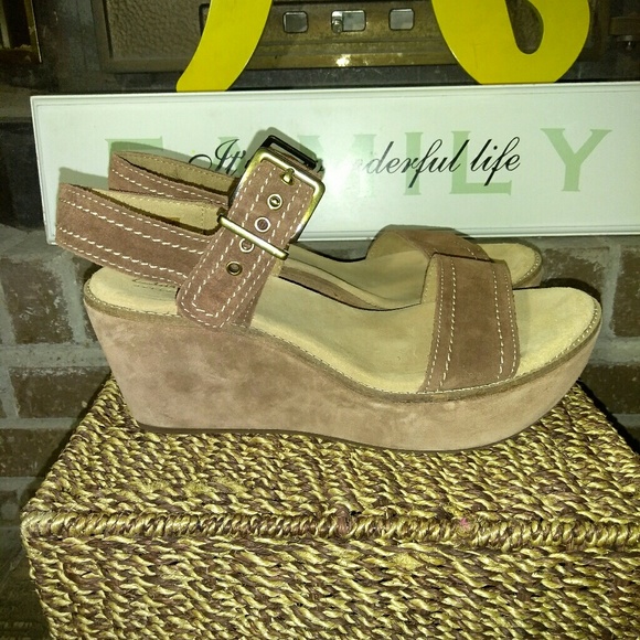 Clarks Artisan Ainsley Orchid Wedge Dark Brown